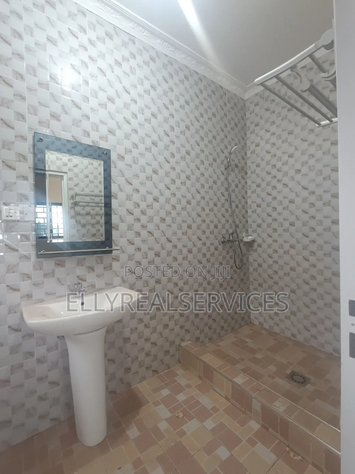 2bdrm Apartment in Ellyrealservices, Pentecost for rent