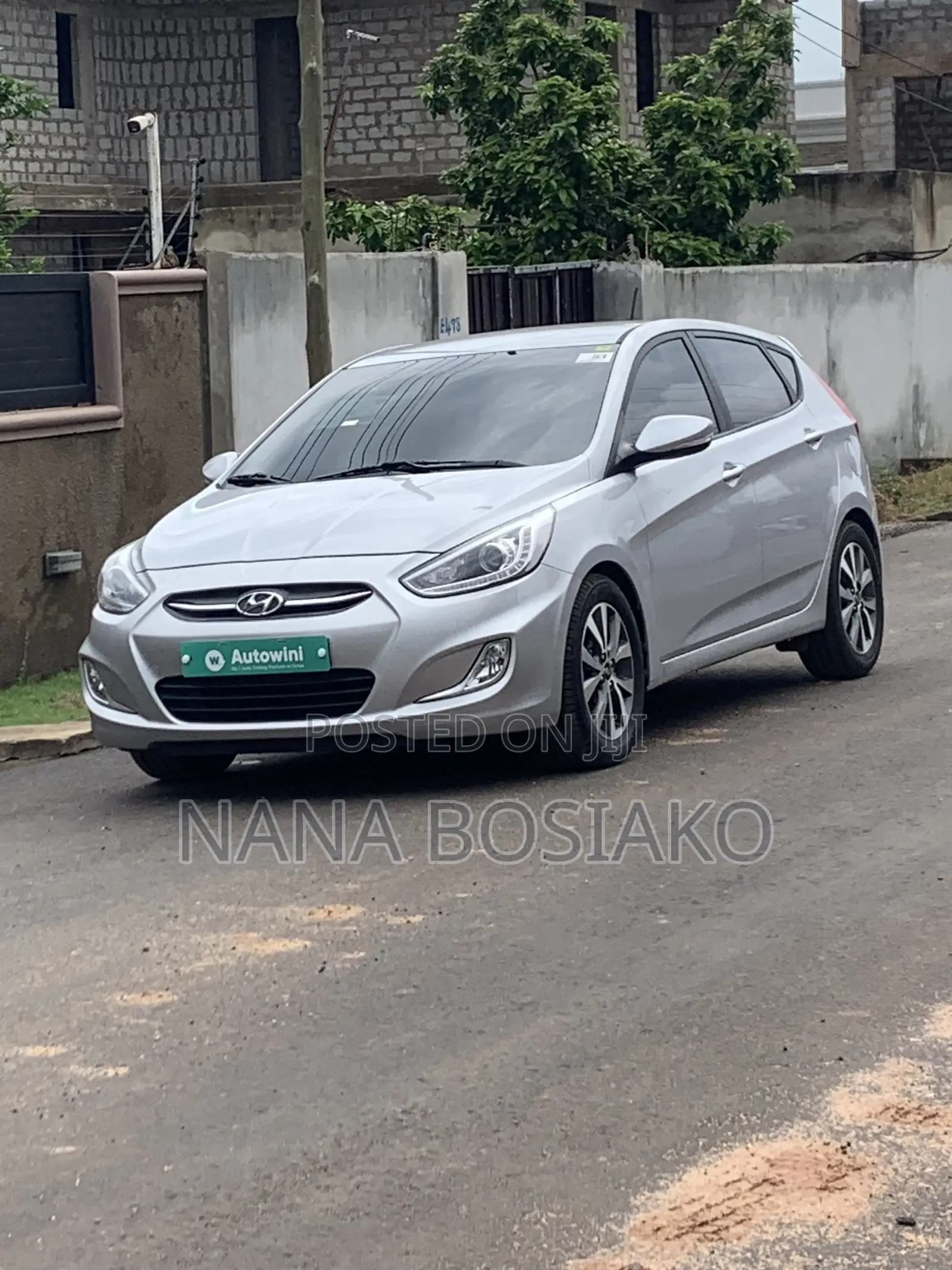 Hyundai Accent SE Hatchback 2017 Silver