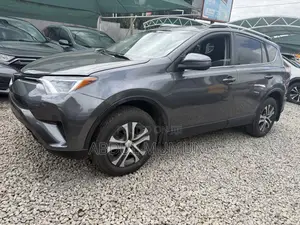 Toyota RAV4 2018 Gray