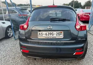 Nissan Juke 2011 Gray
