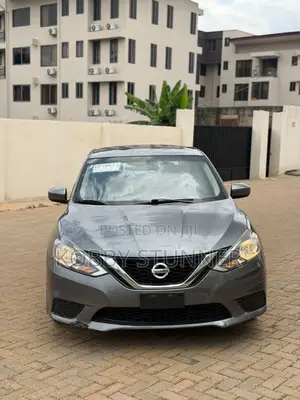 Nissan Sentra S 2017 Silver