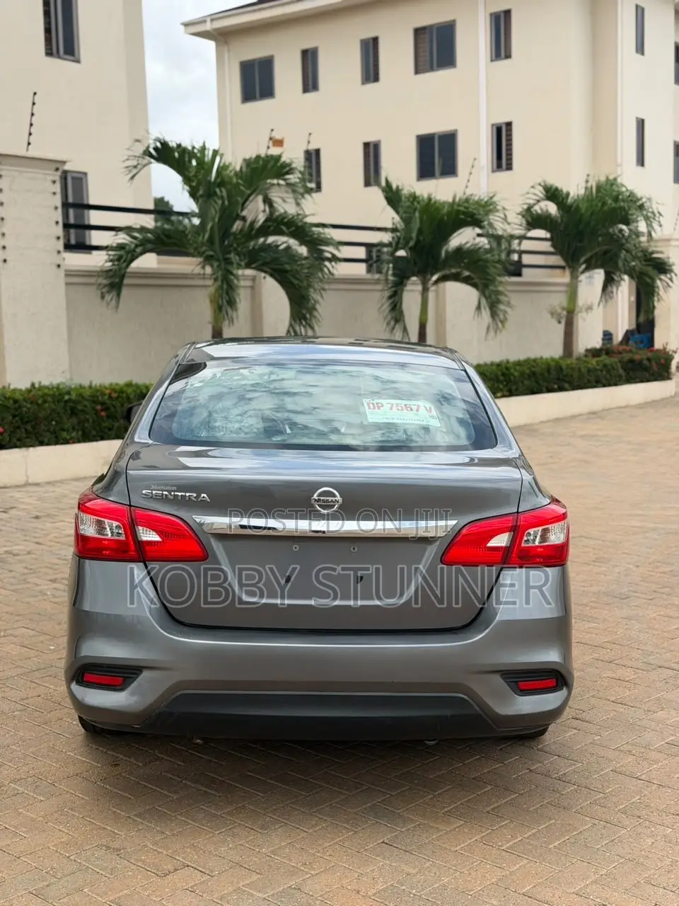 Nissan Sentra S 2017 Silver