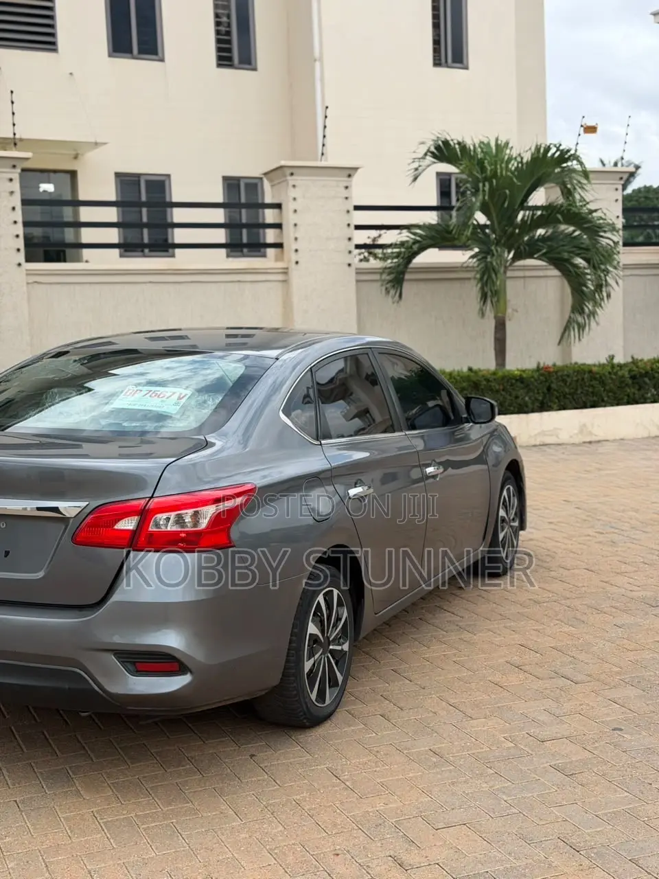 Nissan Sentra S 2017 Silver