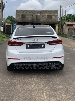 Hyundai Avante 2018 White