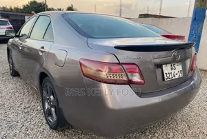 Toyota Camry 2009 Gray