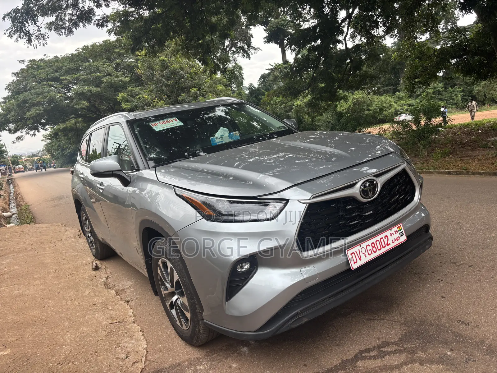 Toyota Highlander XLE 2025 Silver