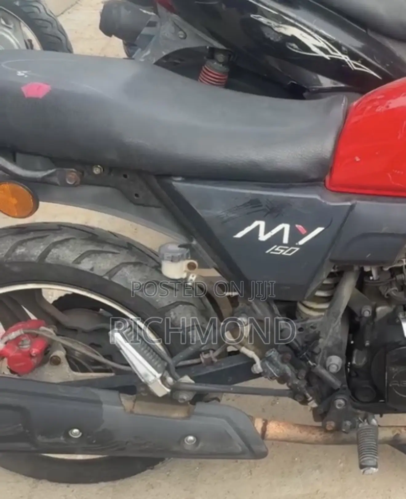 Bajaj Discover 150 2010 Red