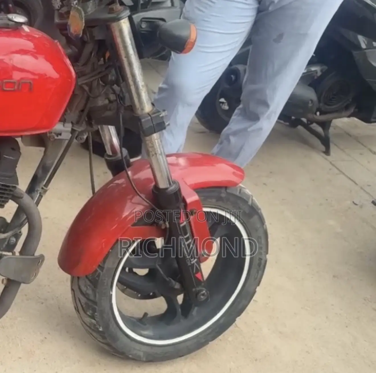 Bajaj Discover 150 2010 Red