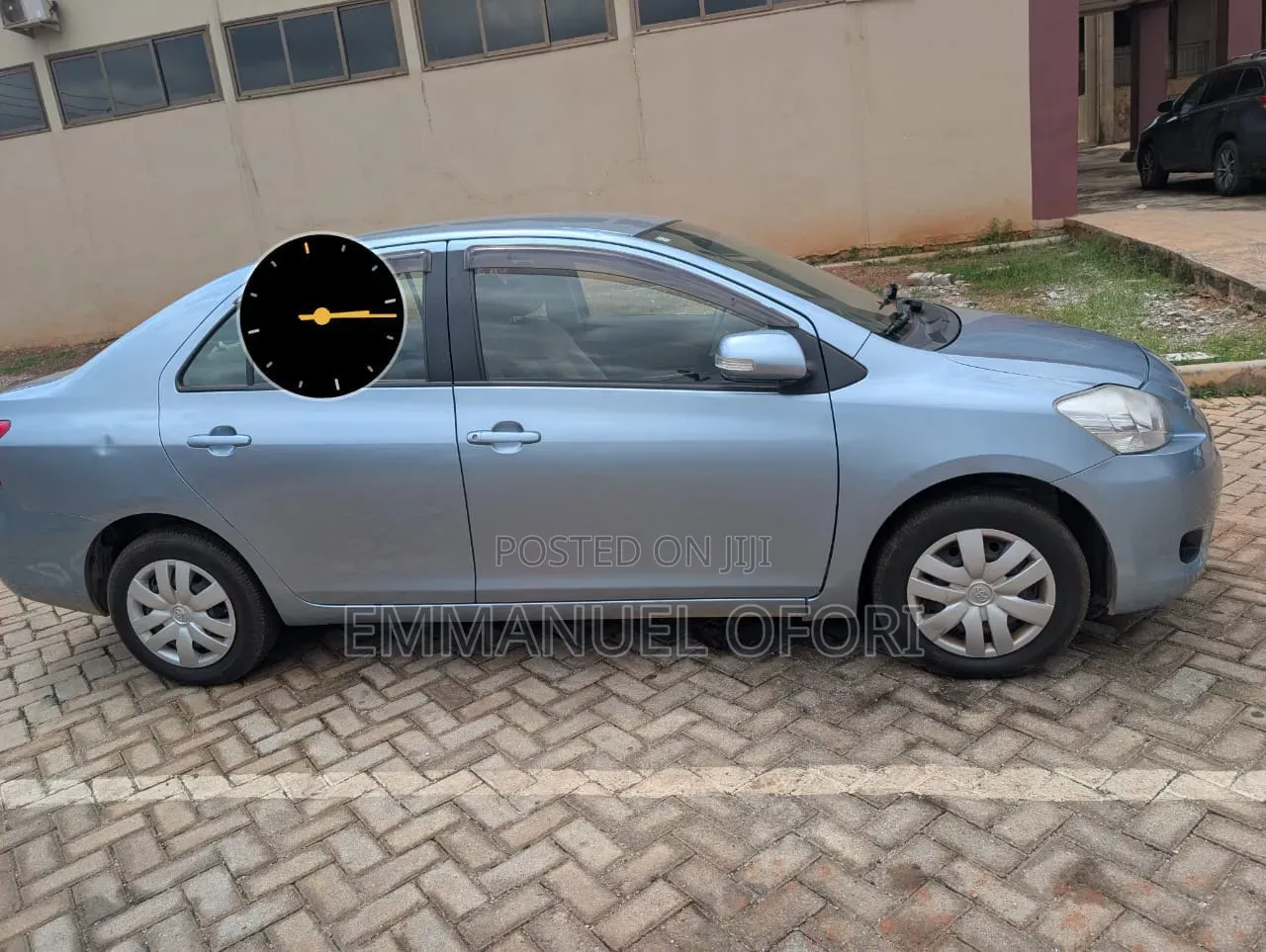 Toyota Belta 2010 Silver