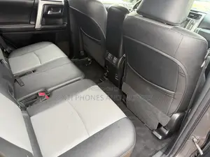 Toyota 4-Runner SR5 Premium 4dr 4x4 (4.0L 6cyl 5A) 2017 Gray