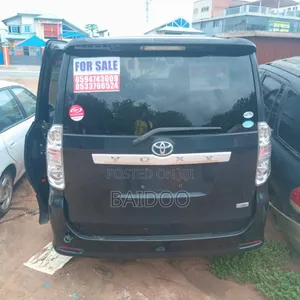 Toyota Voxy 2010 Black