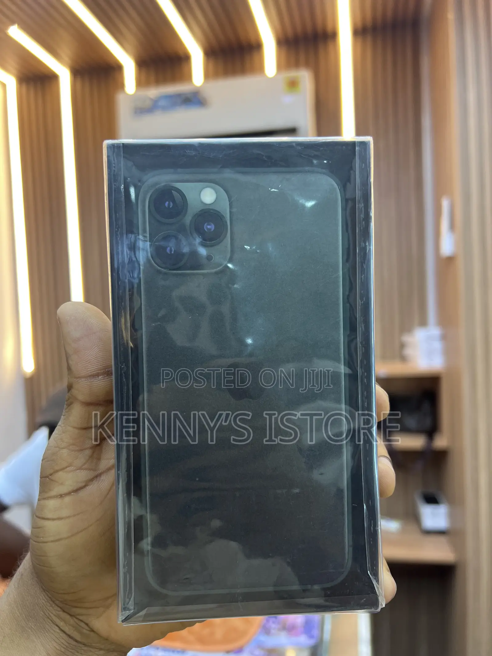 New Apple iPhone 11 Pro 256 GB Black