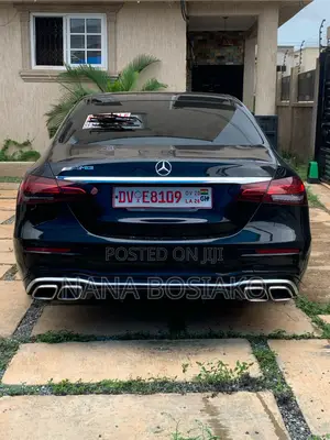 Mercedes-Benz E300 4Matic AWD Sedan (2.0L 4cyl 9A) 2017 Black