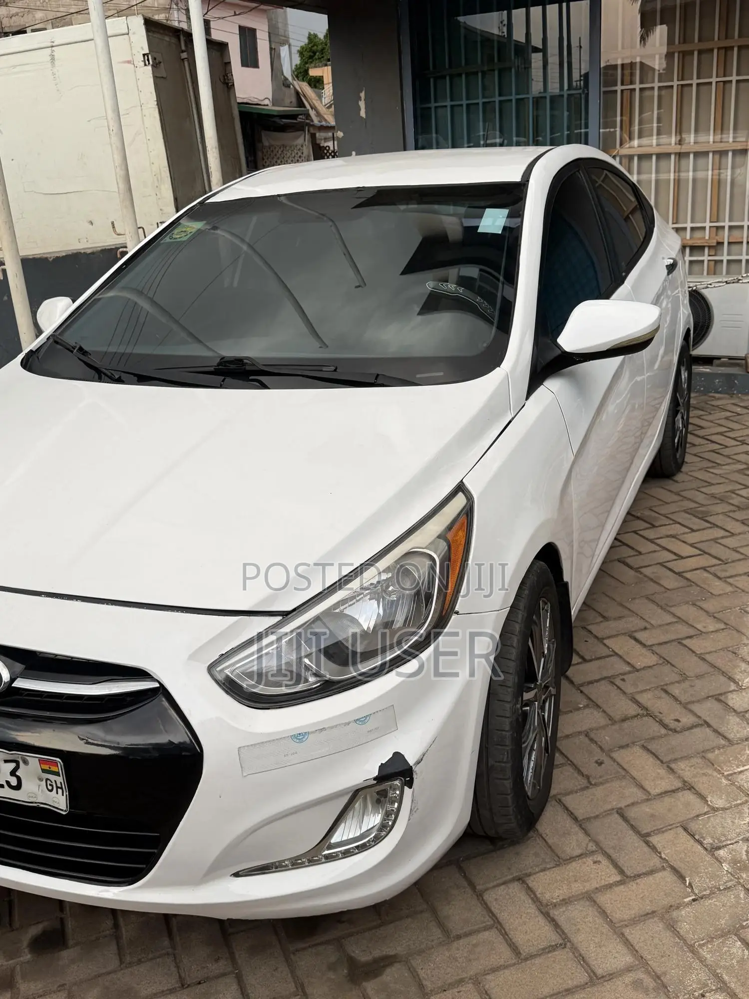 Hyundai Accent SE Sedan 2017 White