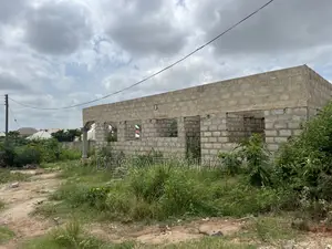 3bdrm House in Kenyasi Adwumam, Kumasi Metropolitan for sale