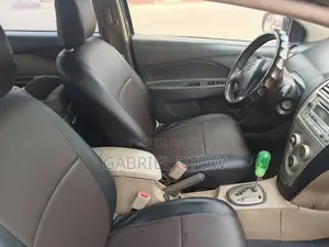 Toyota Yaris 2010 Green