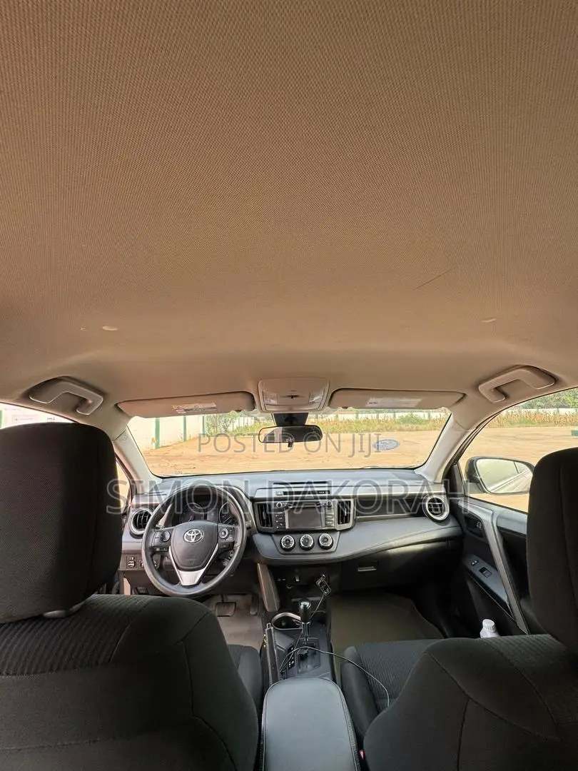 Toyota RAV4 2018 Blue