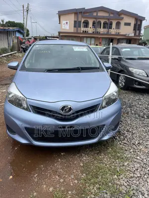 Toyota Vitz 1.3 AWD 3dr 2013 Blue
