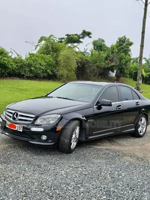 Mercedes-Benz C300 2010 Black