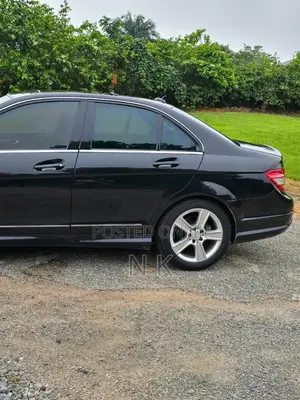 Mercedes-Benz C300 2010 Black