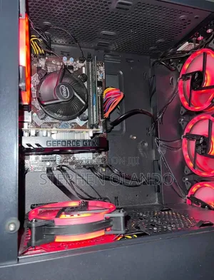 Desktop Computer MSI model 8GB Intel Core i7 HDD+SSD 512GB