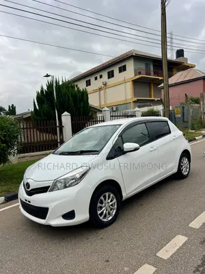 Toyota Vitz 2014 White