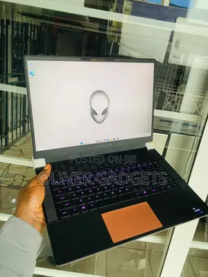 Laptop Dell Allienware M18 R1 32GB Intel Core i9 SSD 1T