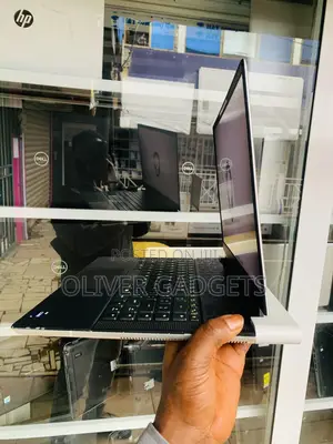 Laptop Dell Allienware M18 R1 32GB Intel Core i9 SSD 1T