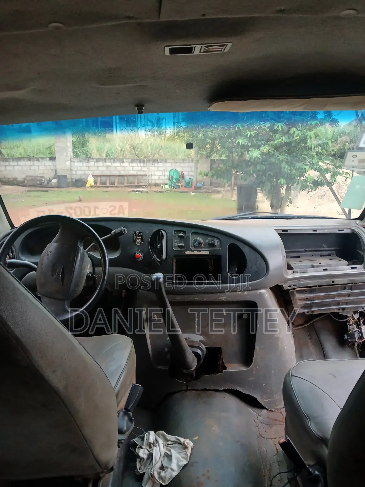 Chevrolet Shcool Bus 2000 White
