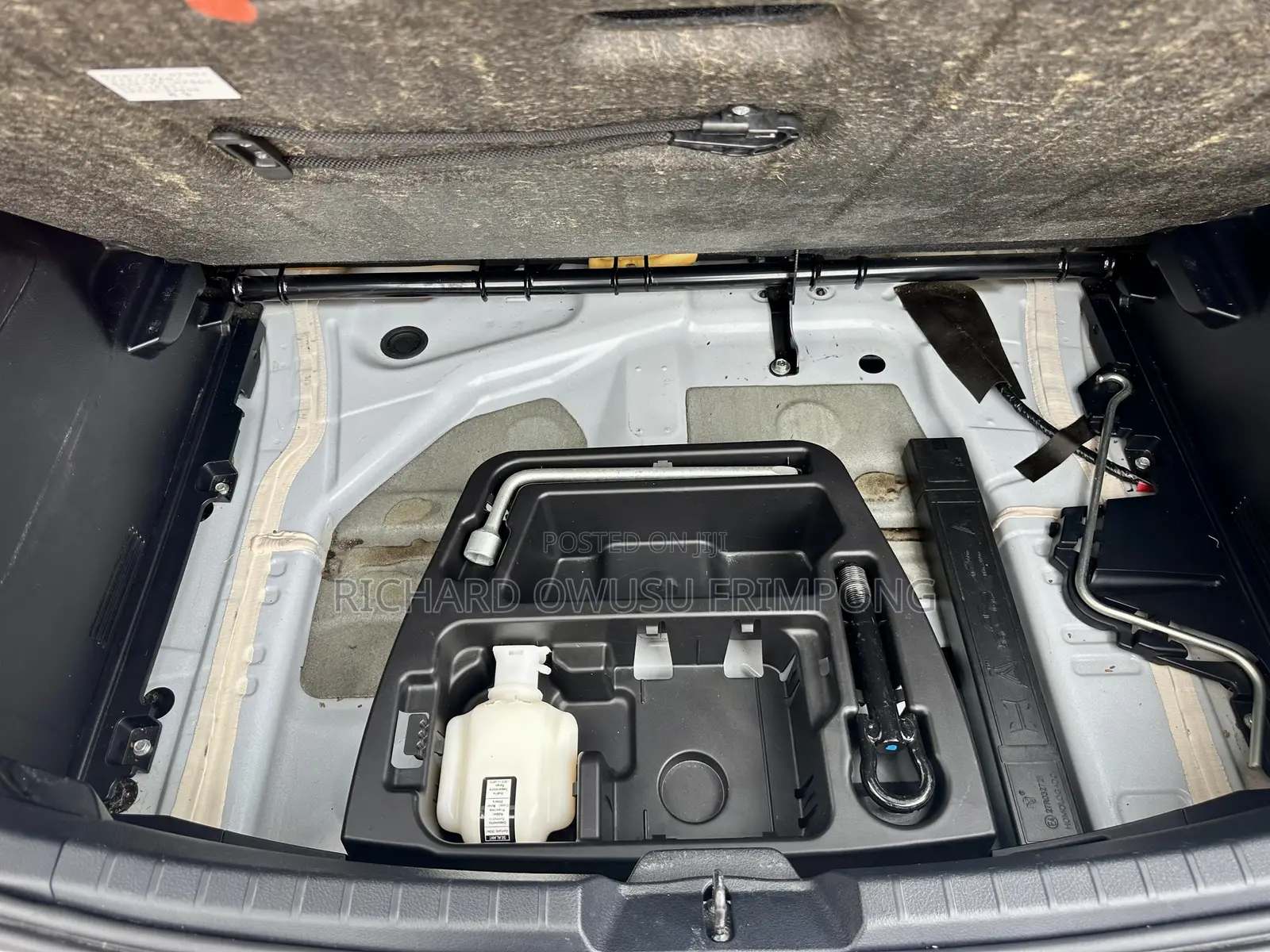 Toyota Vitz 2014 White