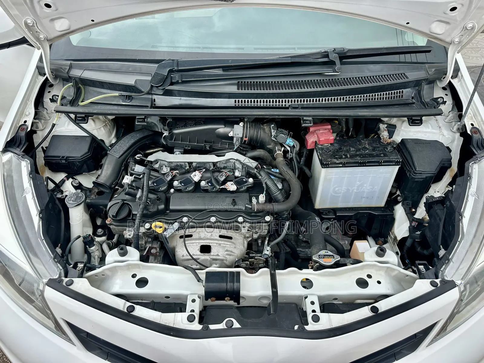 Toyota Vitz 2014 White