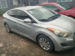 Hyundai Elantra 2013 Silver