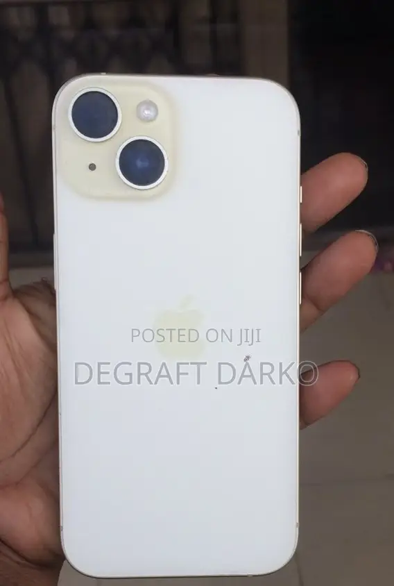 Apple iPhone 15 128 GB Yellow