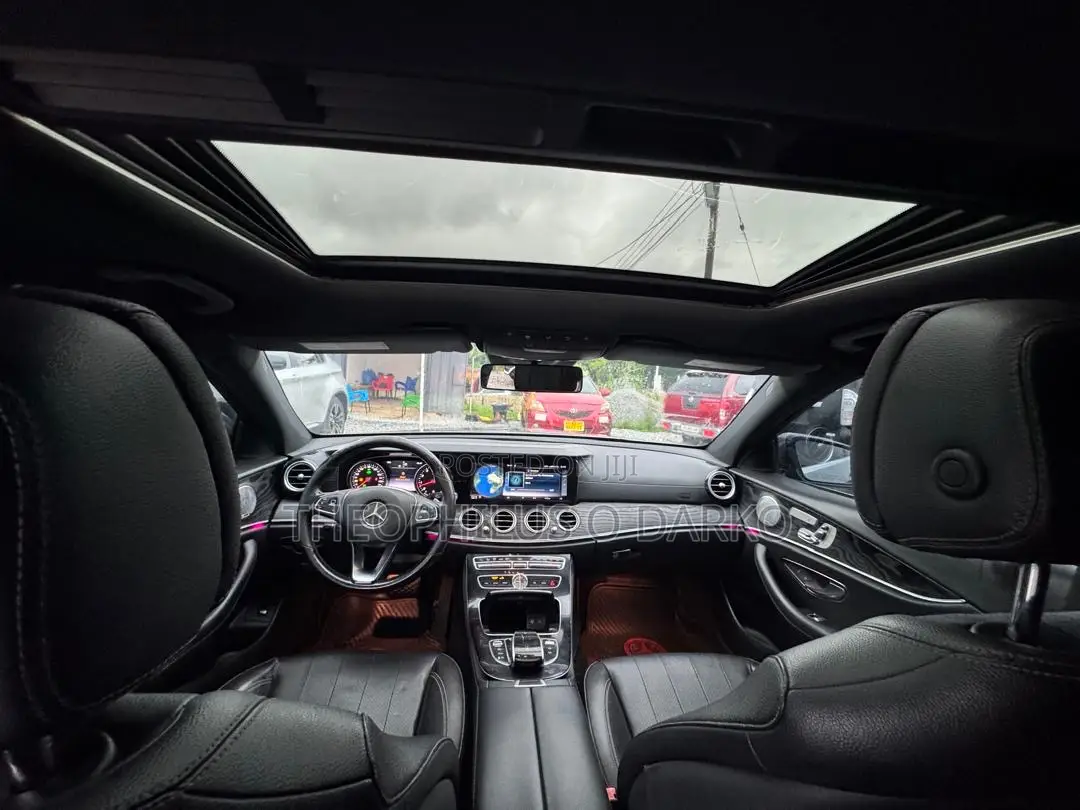 Mercedes-Benz C300 Luxury 4matic Sedan AWD (2.0L 4cyl 7A) 2017 Gray
