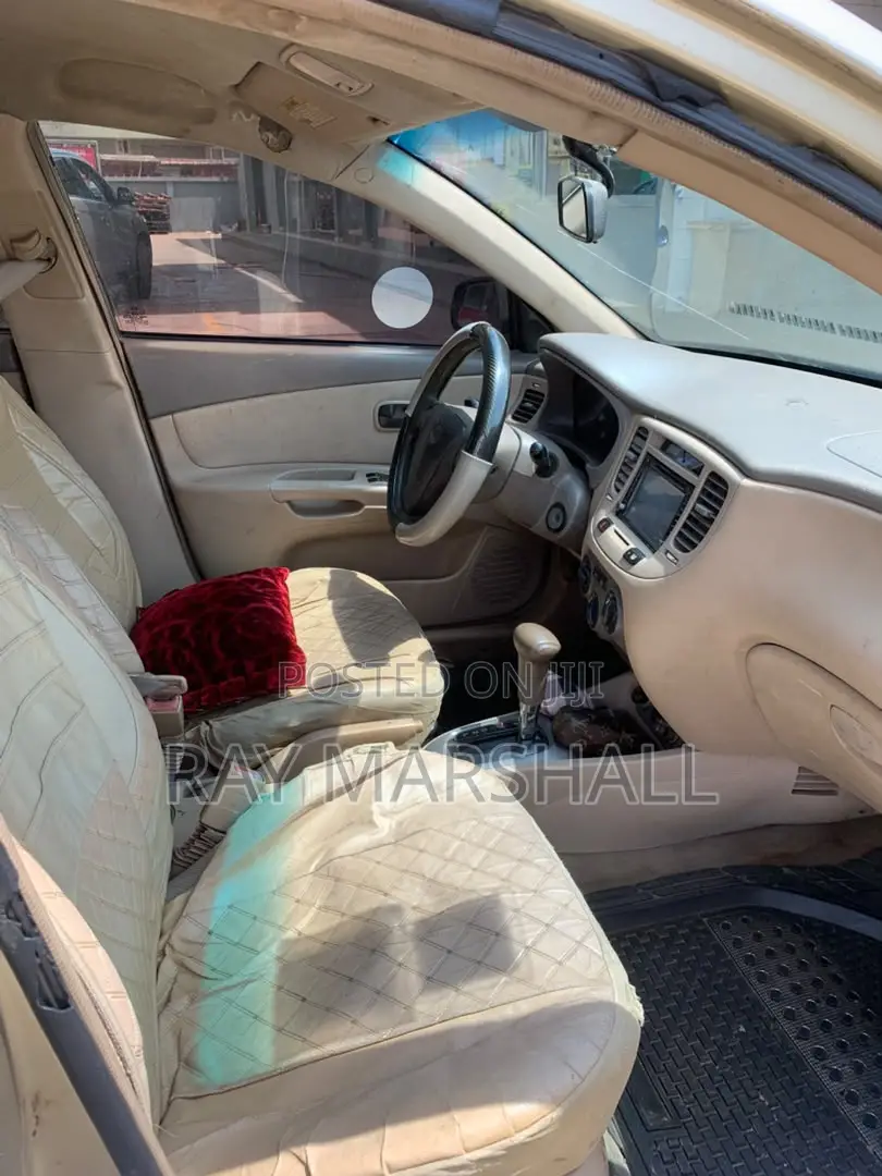 Kia Rio 2006 Gold