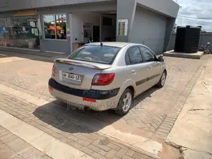 Kia Rio 2006 Gold