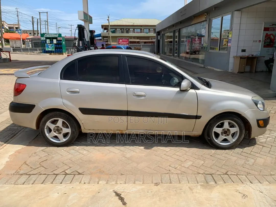 Kia Rio 2006 Gold
