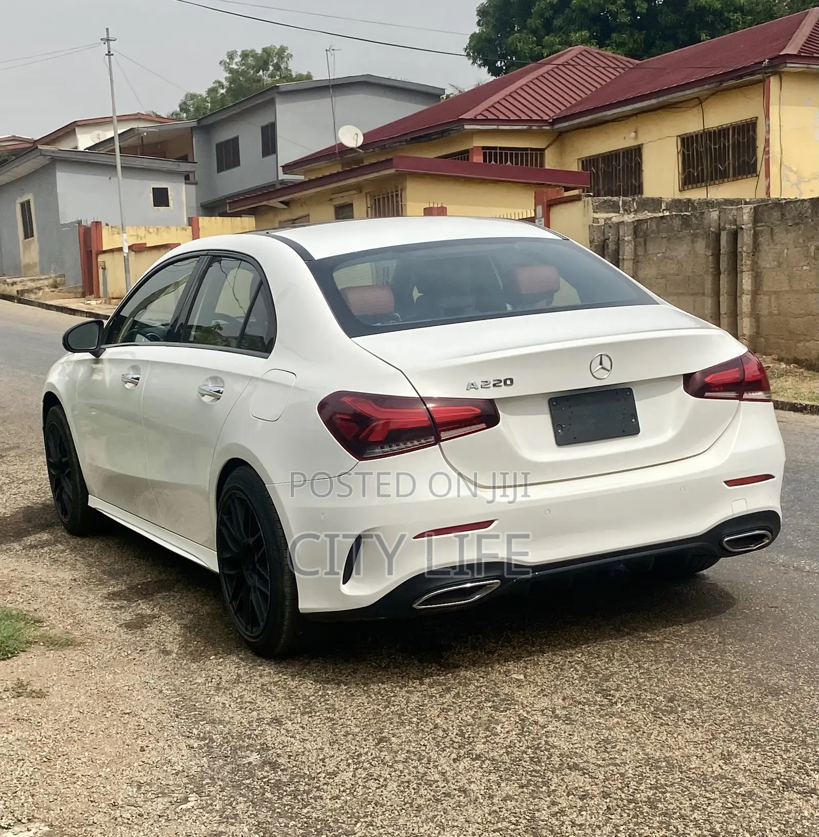 Mercedes-Benz A-Class A 220 4MATIC 2022 White