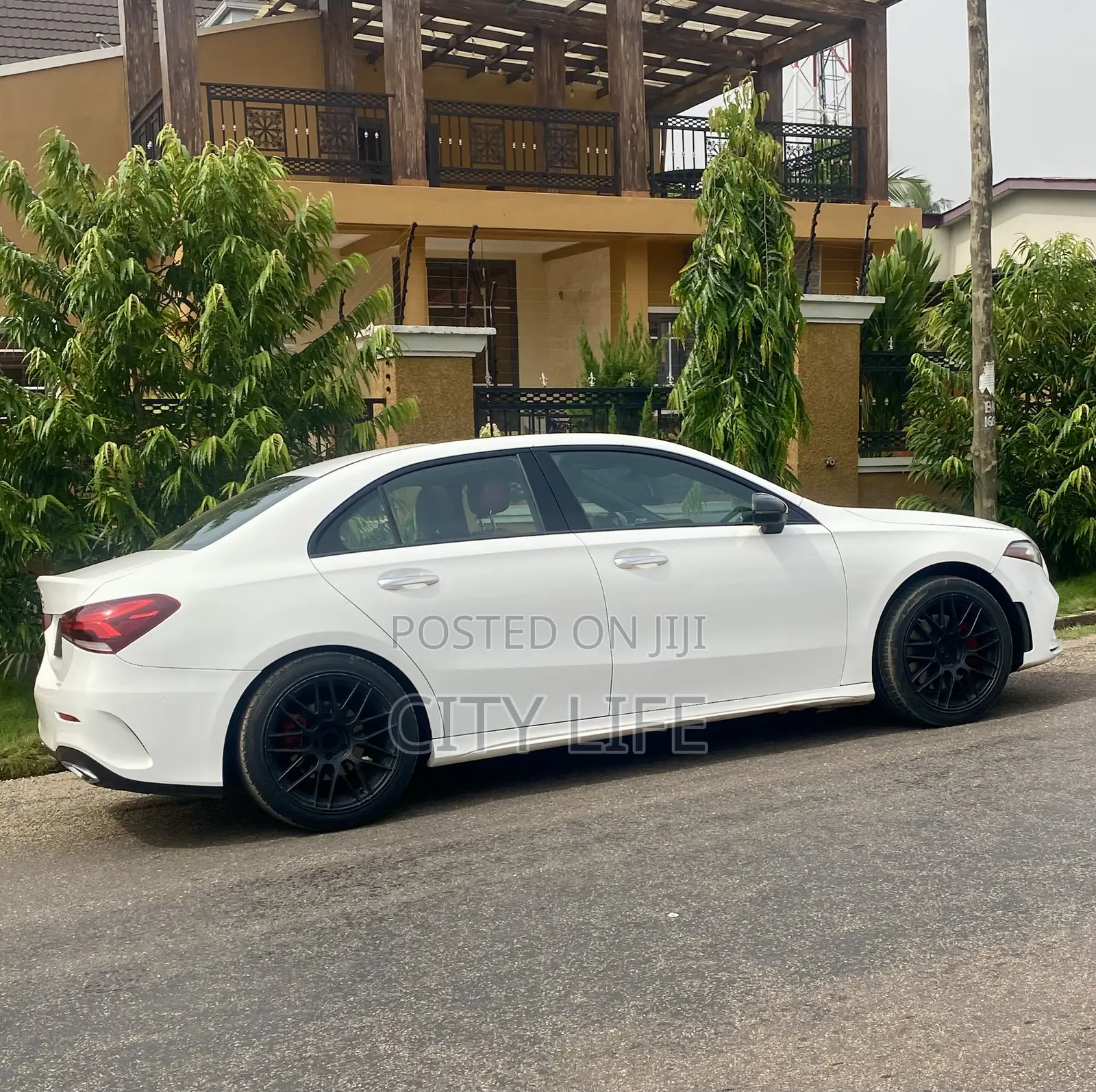 Mercedes-Benz A-Class A 220 4MATIC 2022 White