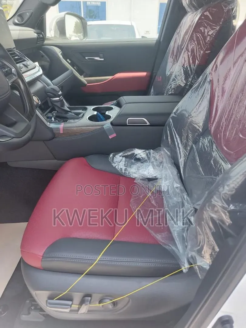 Toyota Land Cruiser 2025 White
