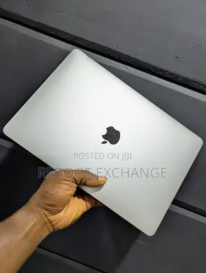 Laptop Apple MacBook 2017 8GB Intel Core i5 SSD 1T