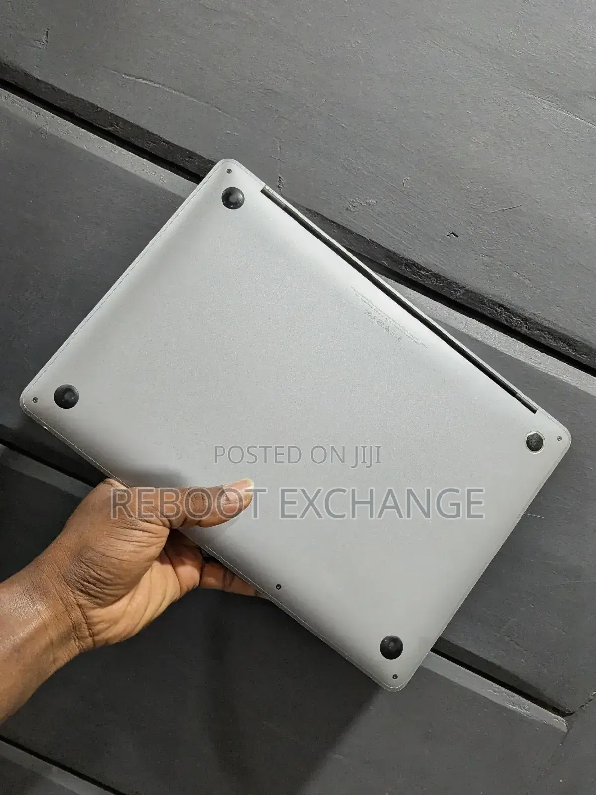 Laptop Apple MacBook 2017 8GB Intel Core i5 SSD 1T