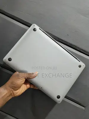 Laptop Apple MacBook 2017 8GB Intel Core i5 SSD 1T