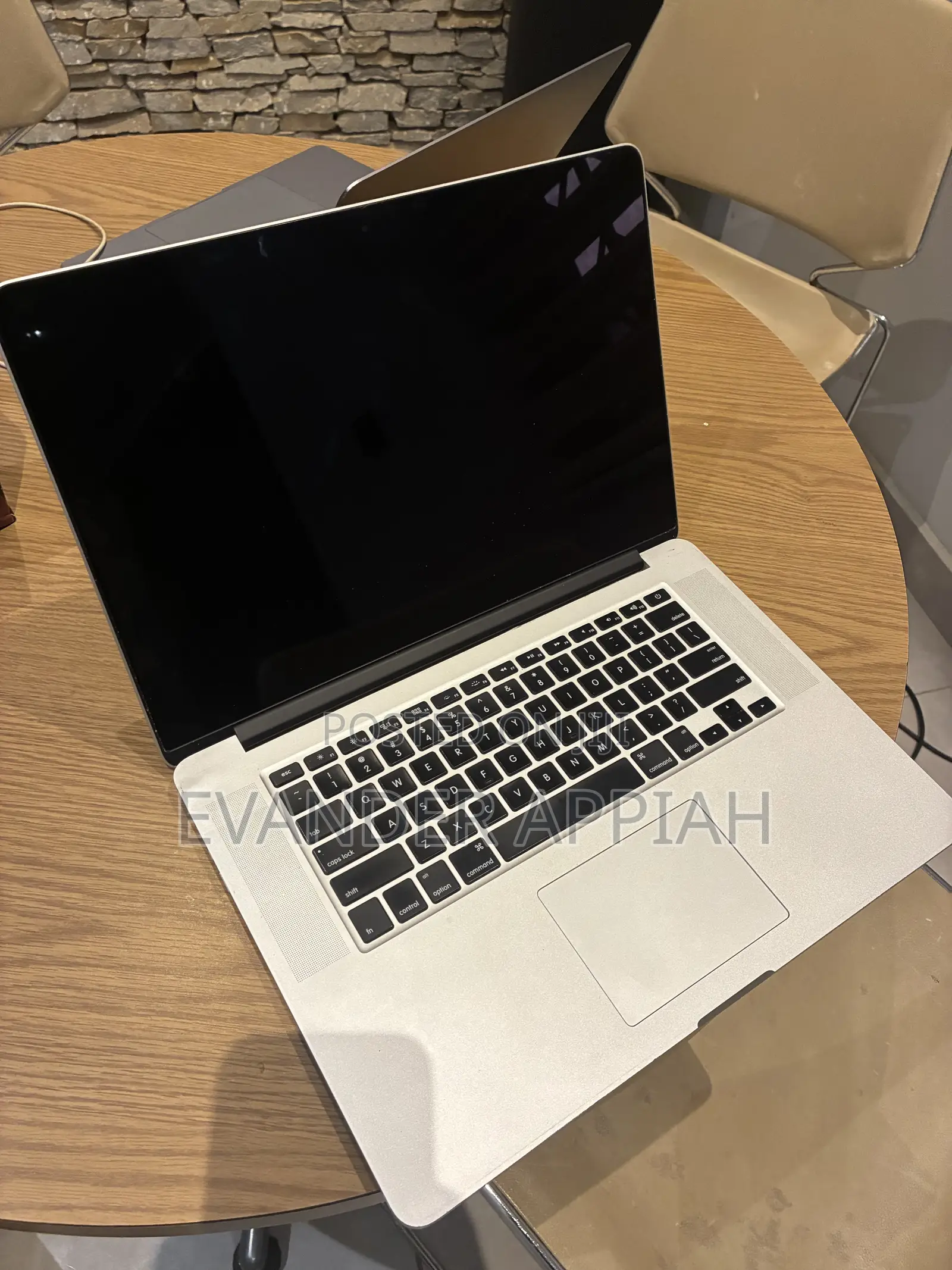 Laptop Apple MacBook Pro 2015 16GB Intel Core i7 SSD 256GB