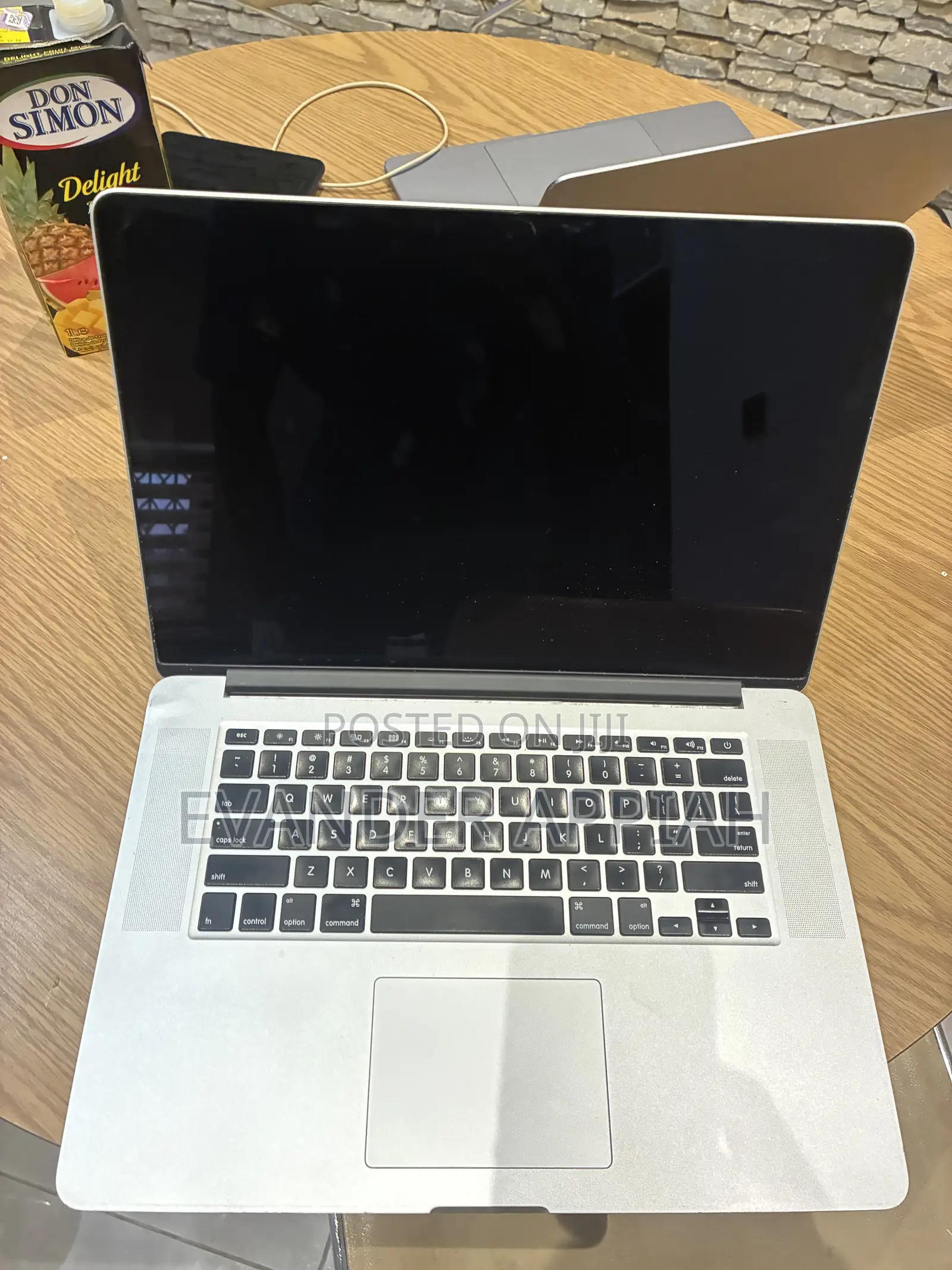 Laptop Apple MacBook Pro 2015 16GB Intel Core i7 SSD 256GB