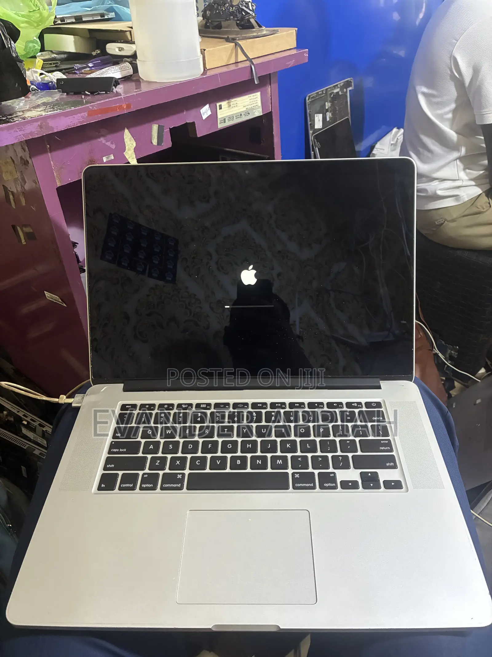 Laptop Apple MacBook Pro 2015 16GB Intel Core i7 SSD 256GB
