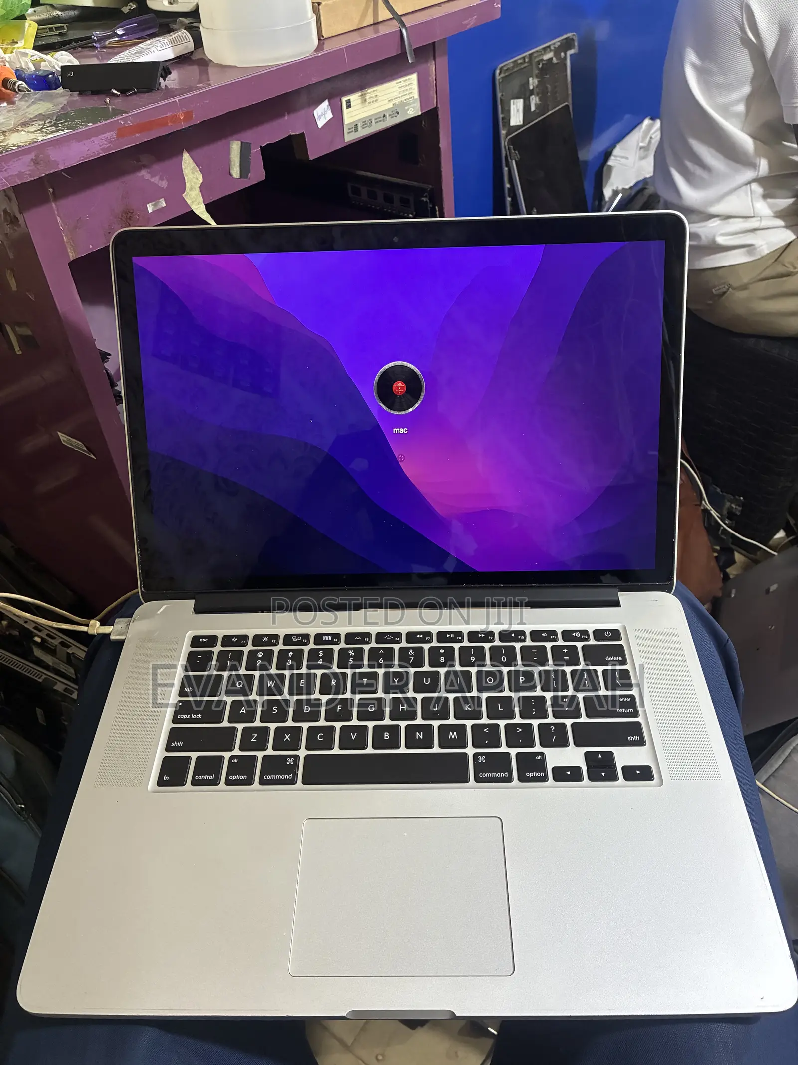 Laptop Apple MacBook Pro 2015 16GB Intel Core i7 SSD 256GB