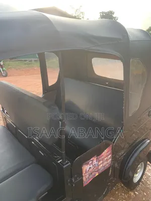 Bajaj RE 2026 Black