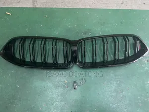 BMW M8 2024 Front Grille