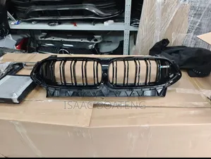 BMW M8 2024 Front Grille
